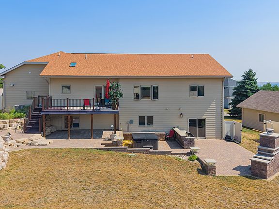 5th image of 653 Enchantment Rd
