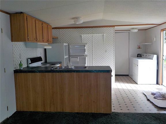 5th image of 1801 W Brown St