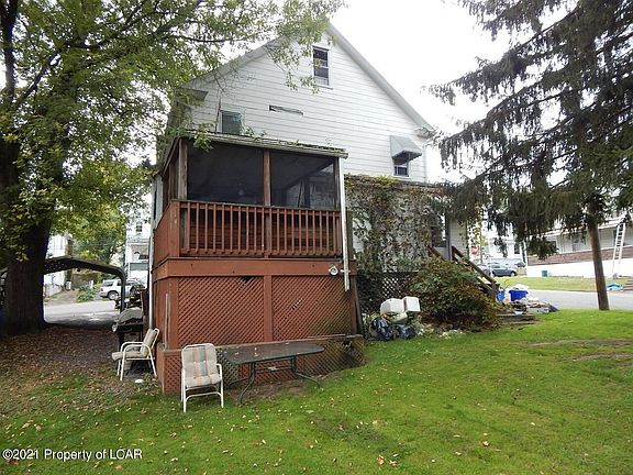4th image of 557 Garfield St