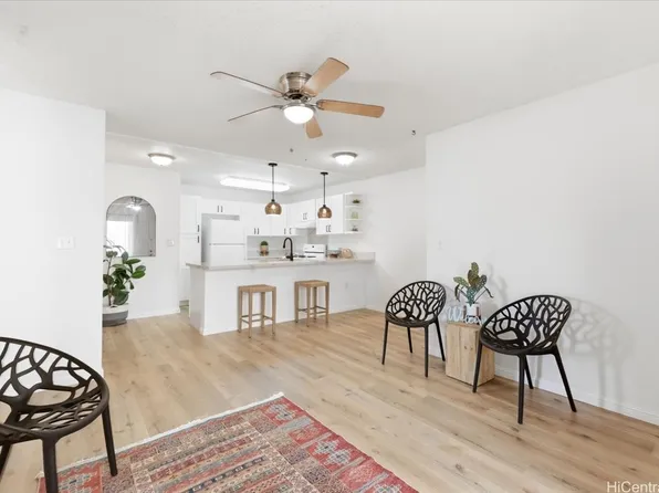 94-536 Kupuohi St #22103, Waipahu, HI 96797