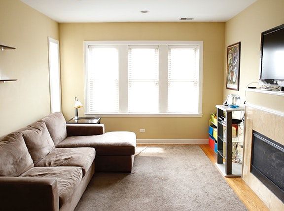 Living Room w/ Fireplace