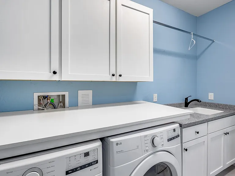 7308 W Tombstone Trl — Photo 16