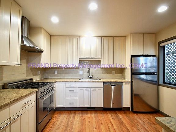 4th image of 131 Tomales St