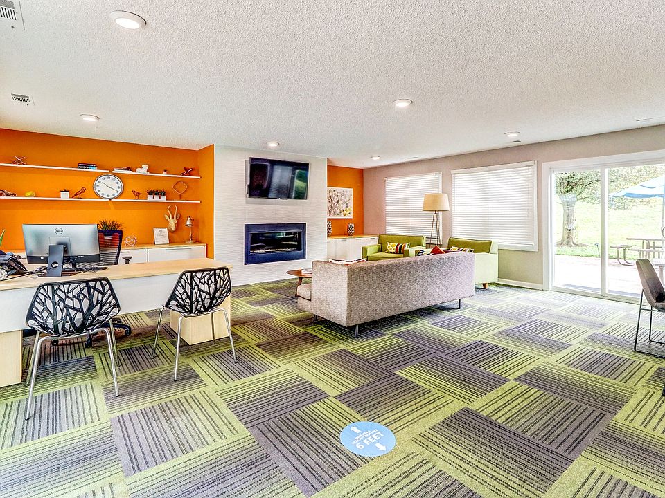 Leasing Office