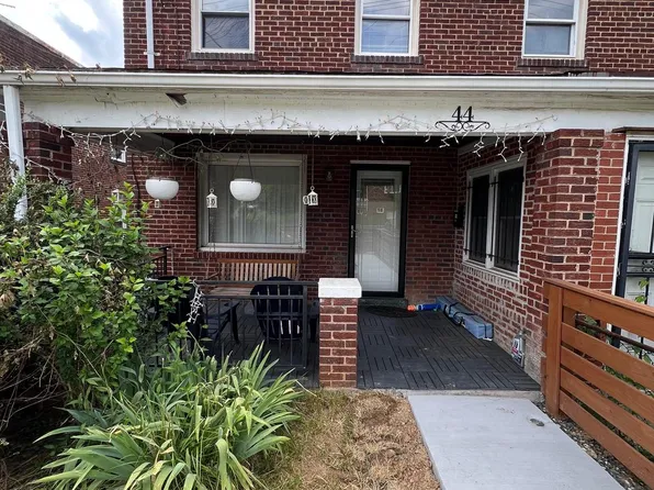 44 Burns St NE, Washington, DC 20019
