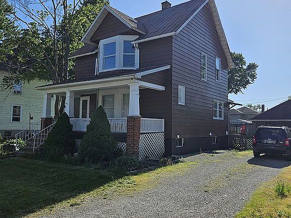 2nd image of 1217 Detroit Ave