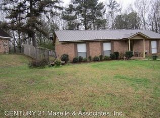 5389 Brookhollow Dr, Jackson, MS 39212