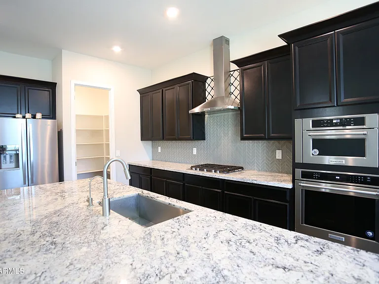1201 E Cherrywood Pl — Photo 38