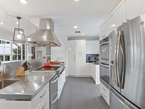 4th image of 2301 S Miami Ave #1