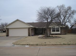 2808 Indian Dr, Enid, OK 73703