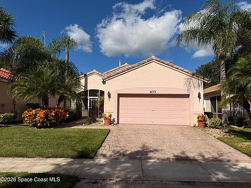 633 NW Whitfield Way Photo 1
