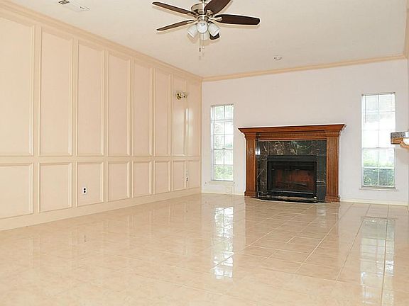 5th image of 14822 El Tesoro Dr
