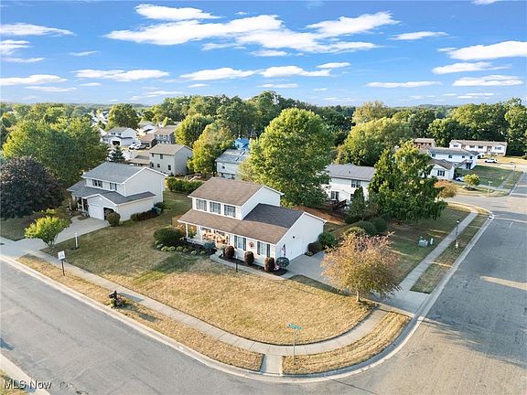 5th image of 872 Sandlewood Dr NW