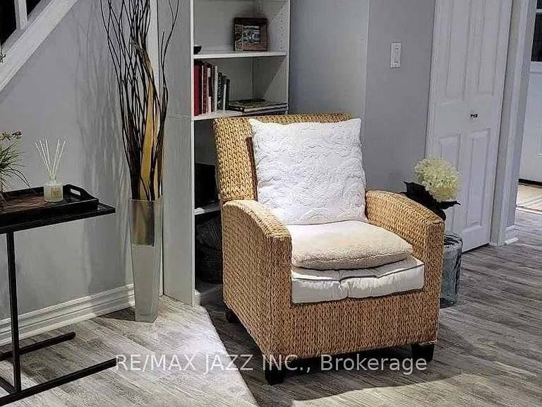 900 Juniper St #2 — Photo 1