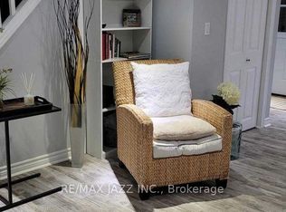 900 Juniper St #2, Oshawa, ON L1G3E1