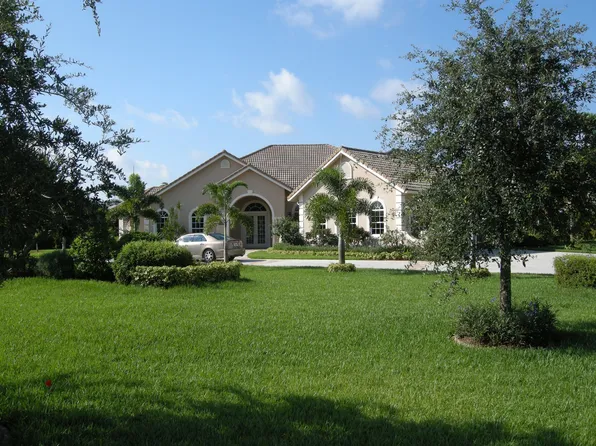 15800 Schweizer Ct, Wellington, FL 33414