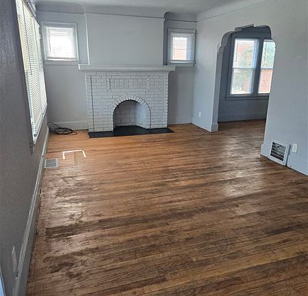 2nd image of 15909 Woodingham Dr