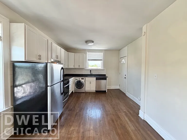 916-920 Greenbay Rd #3G — Photo 4