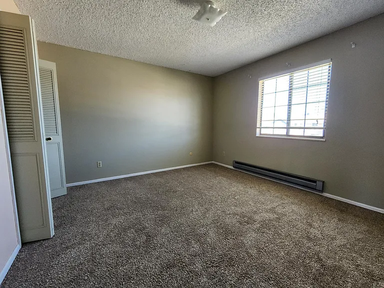 55 Castle Royal Dr — Photo 7