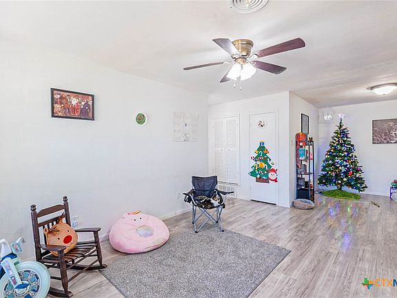 4th image of 802 S 13th St