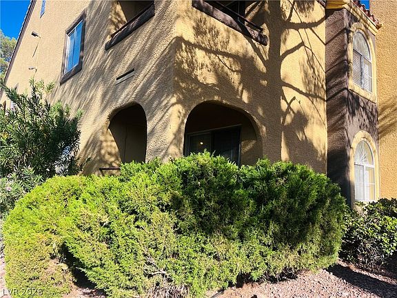 2nd image of 7950 W Flamingo Rd Unit 1109