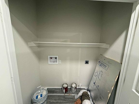 4th image of 700 Walnut St