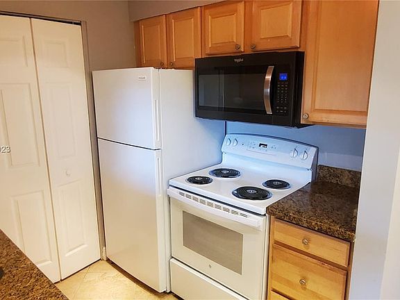 2nd image of 1247 SW 46th Ave APT 1304