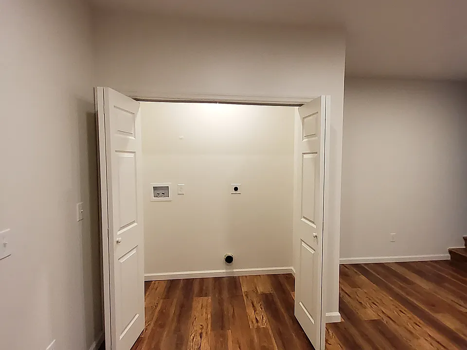 87-89 Chestnut St #87