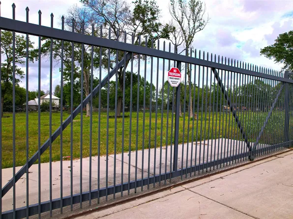 407 Victoria Dr, Houston, TX 77022