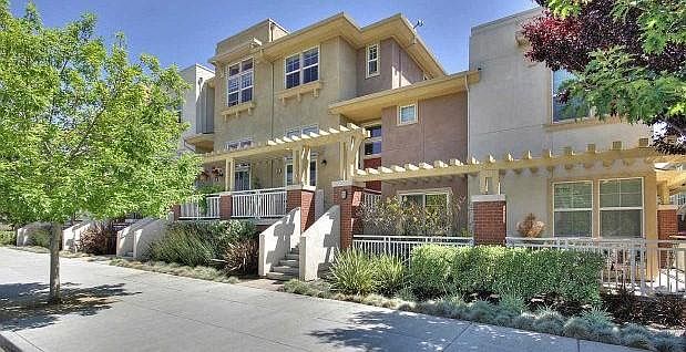 1st image of 578 N 7th St