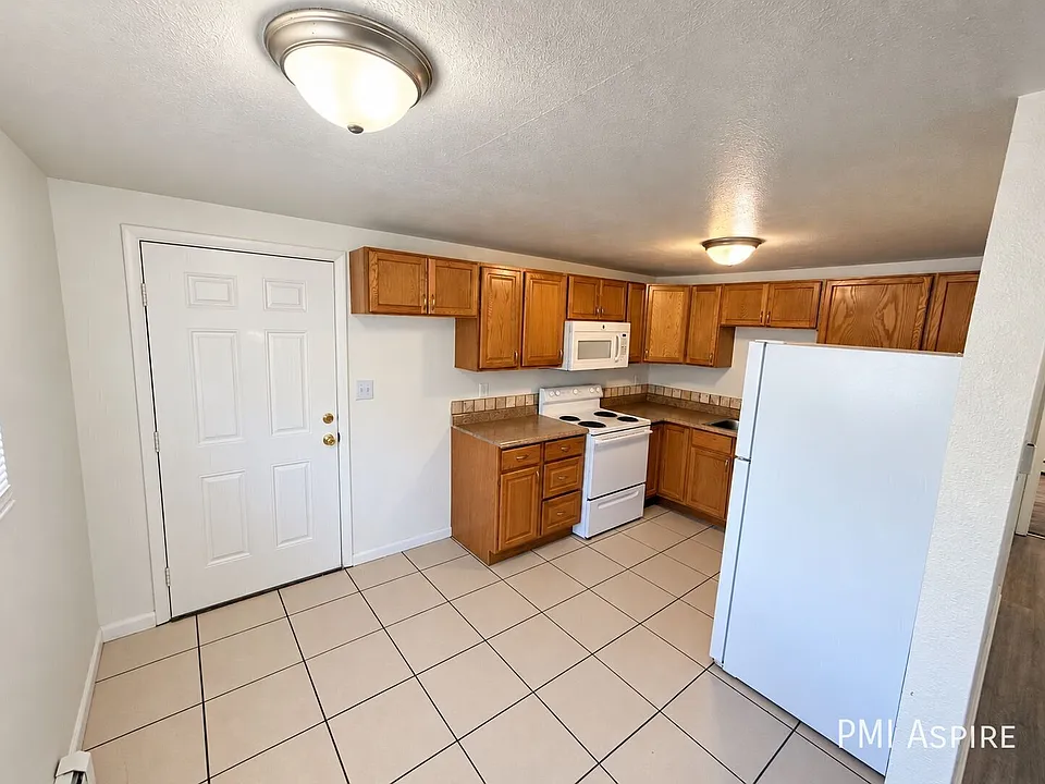 2924 Glendale Dr #3
