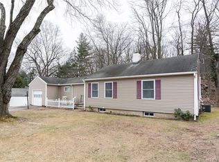 231 Gaylord Dr, Waterbury, CT 06708