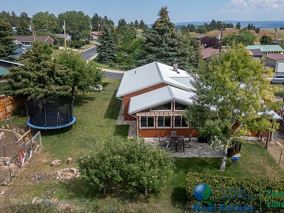 2nd image of 145 Vista Cir