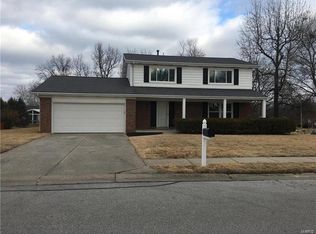 2400 Headland Dr, Saint Charles, MO 63301