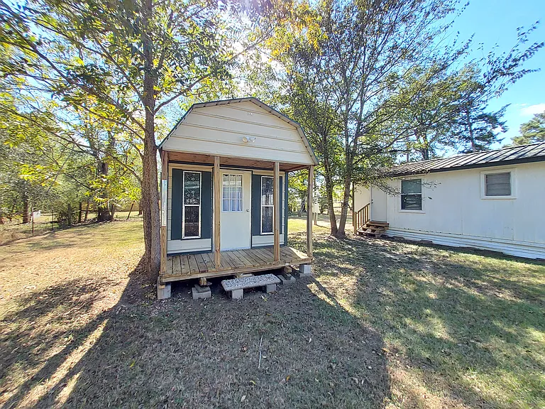 604 Mayflower Ln — Photo 21