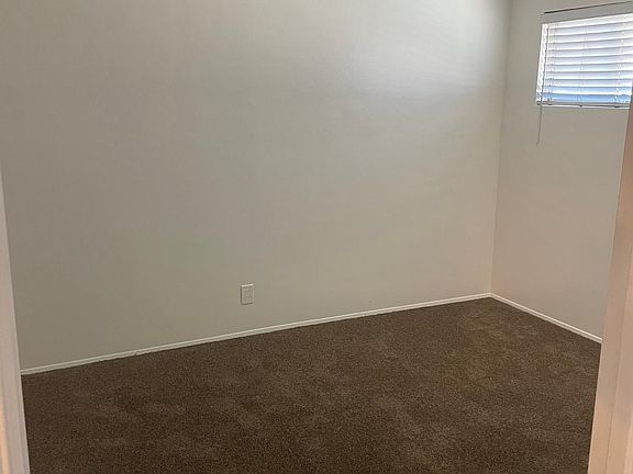 3rd image of 6713 Pickering Ave