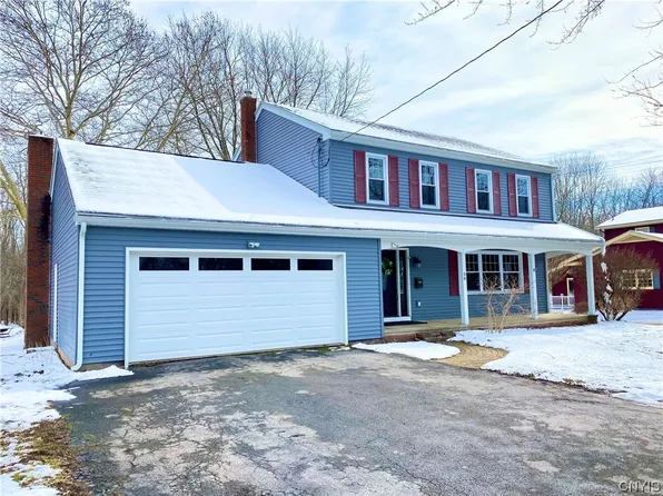 38 Maple St, Seneca Falls, NY 13148