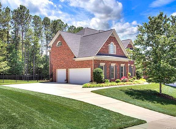 2nd image of 7216 Stonehaven Dr