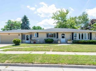 617 Sydney Dr, Racine, WI 53402