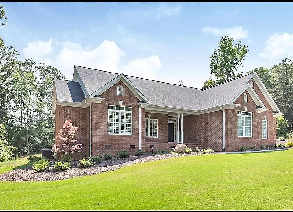 1st image of 134 Creekwalk Dr