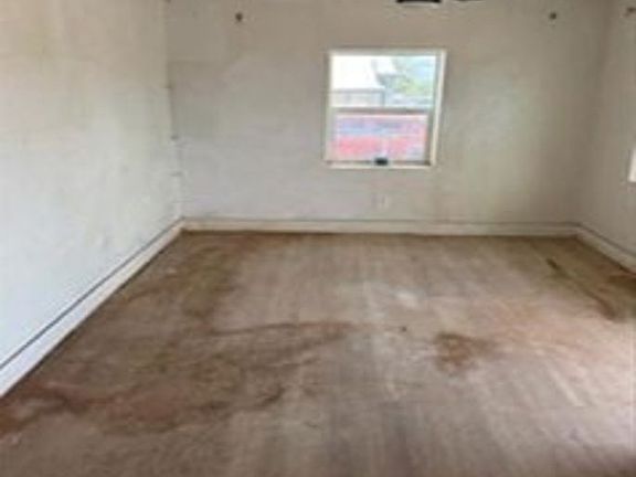 Additional Living Room