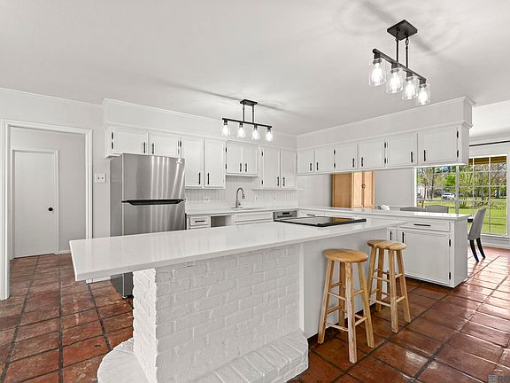 5th image of 12417 Roddy Rd