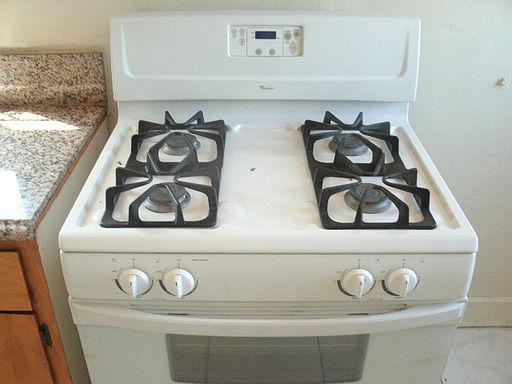 3rd image of 813 1/2 S Gage Ave