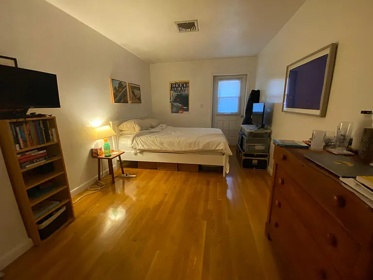 234 Hanover St #2 — Photo 11