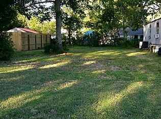 4723 Oleander St, Bacliff, TX 77518
