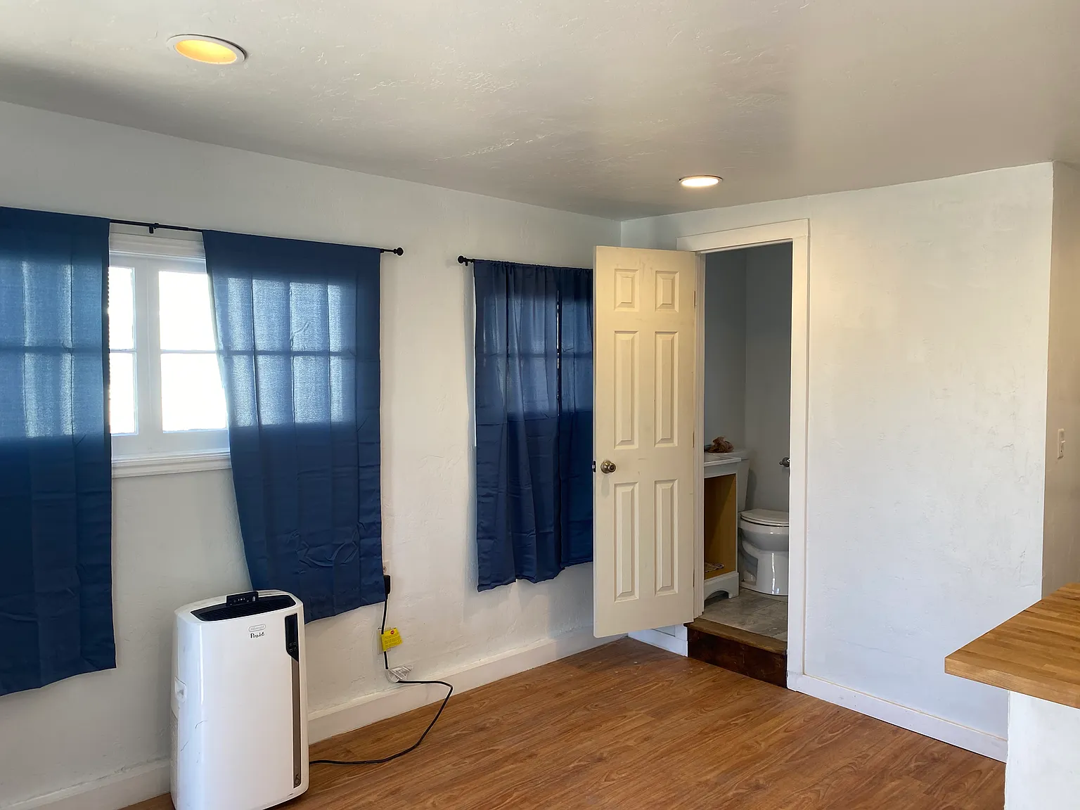 1 bed, 400 sqft, $1,100 — Photo 2