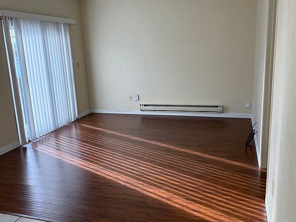 5th image of 1448 Hornblend St Unit B
