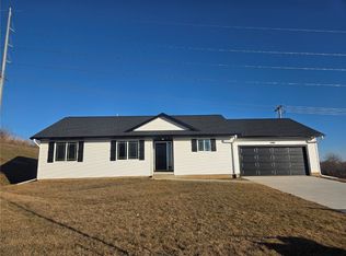 1806 Holly Meadow Ave SW, Cedar Rapids, IA 52404