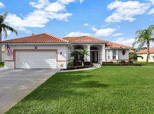 5828 Pine Ridge Cir, Vero Beach, FL 32967