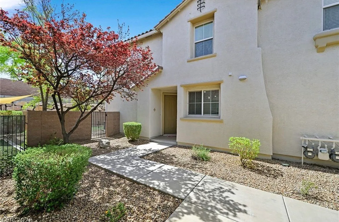 Building Photo - 1363 Grass Creek Ave #2